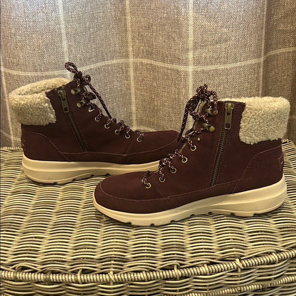 Skechers On The Gi Women's Glacial Lace-Up Size 8 Boots - Picture 4 of 6